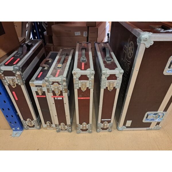 LOTS DE FLIGHT CASES