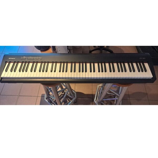 ROLAND FP-30 BK